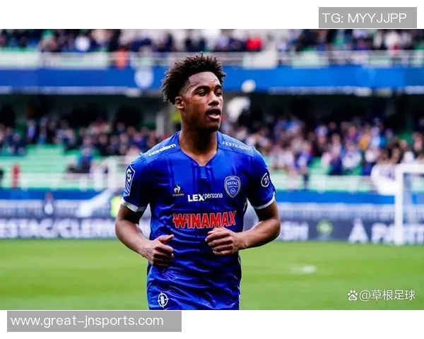 阿雅克肖主场迎战特鲁瓦争夺法甲保级关键三分之战